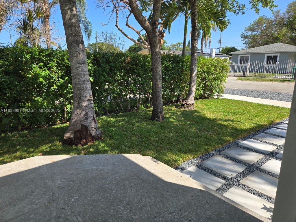 Ver detalles / 1006 sq. ft. $ 2025-07-11 0 foto