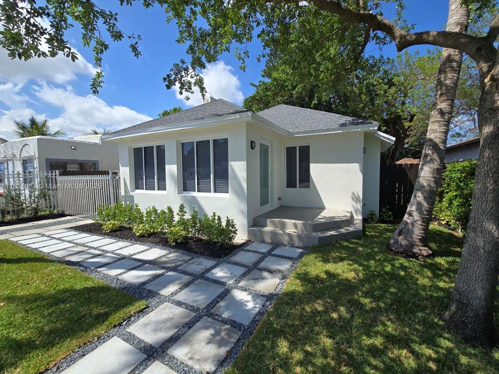 Ver detalles / 1006 sq. ft. $ 2025-07-11 0 foto