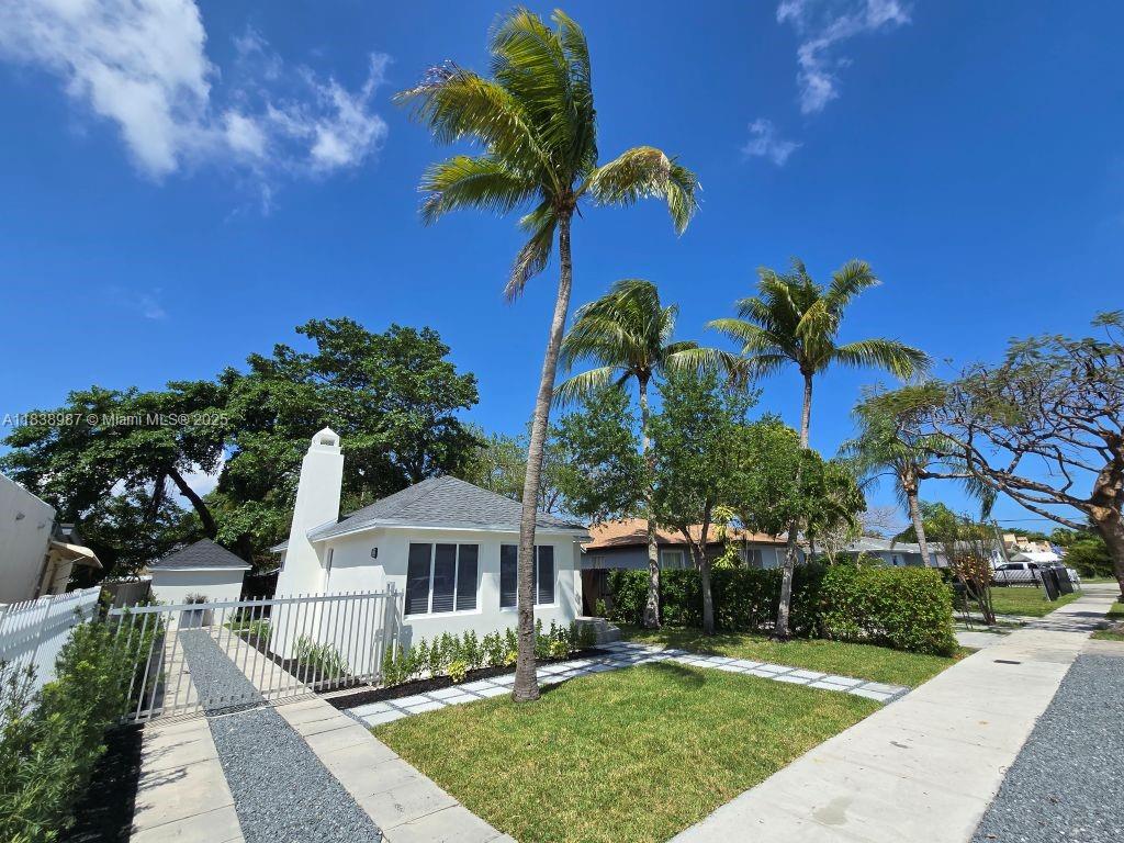 Ver detalles / 1006 sq. ft. $ 2025-07-11 0 foto