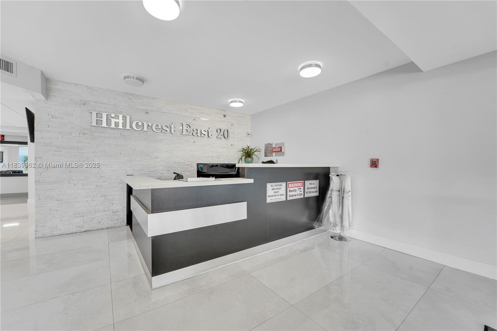 See details 704 2 / 2 1100 sq. ft. $ 2025-07-11 0 Photo