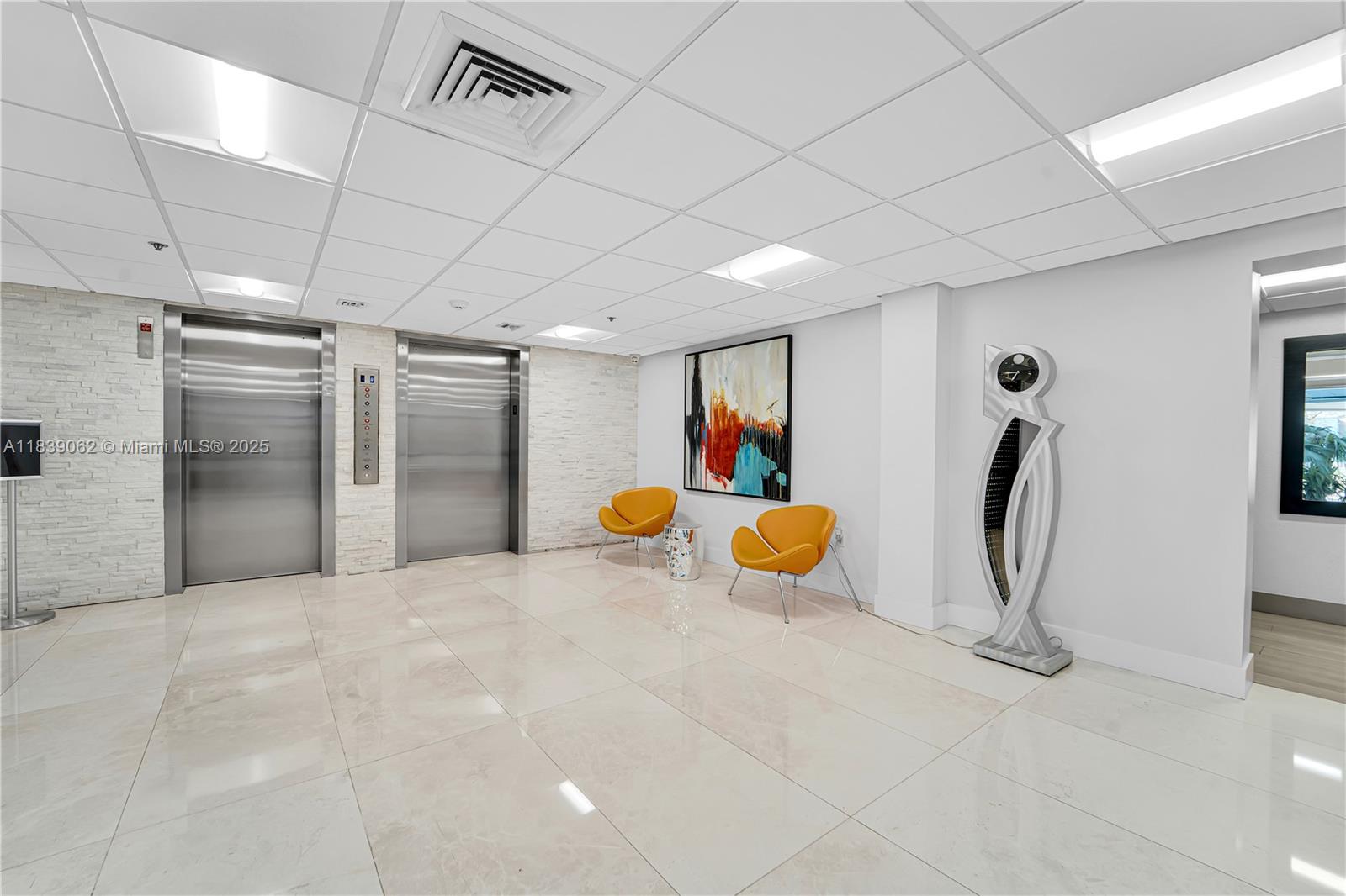 See details 704 2 / 2 1100 sq. ft. $ 2025-07-11 0 Photo