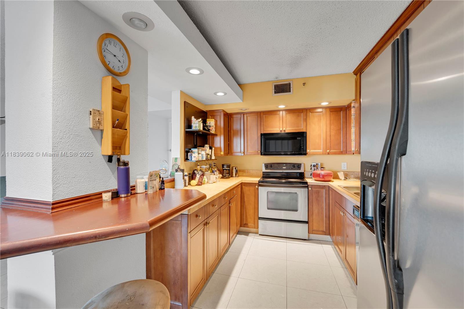 See details 704 2 / 2 1100 sq. ft. $ 2025-07-11 0 Photo