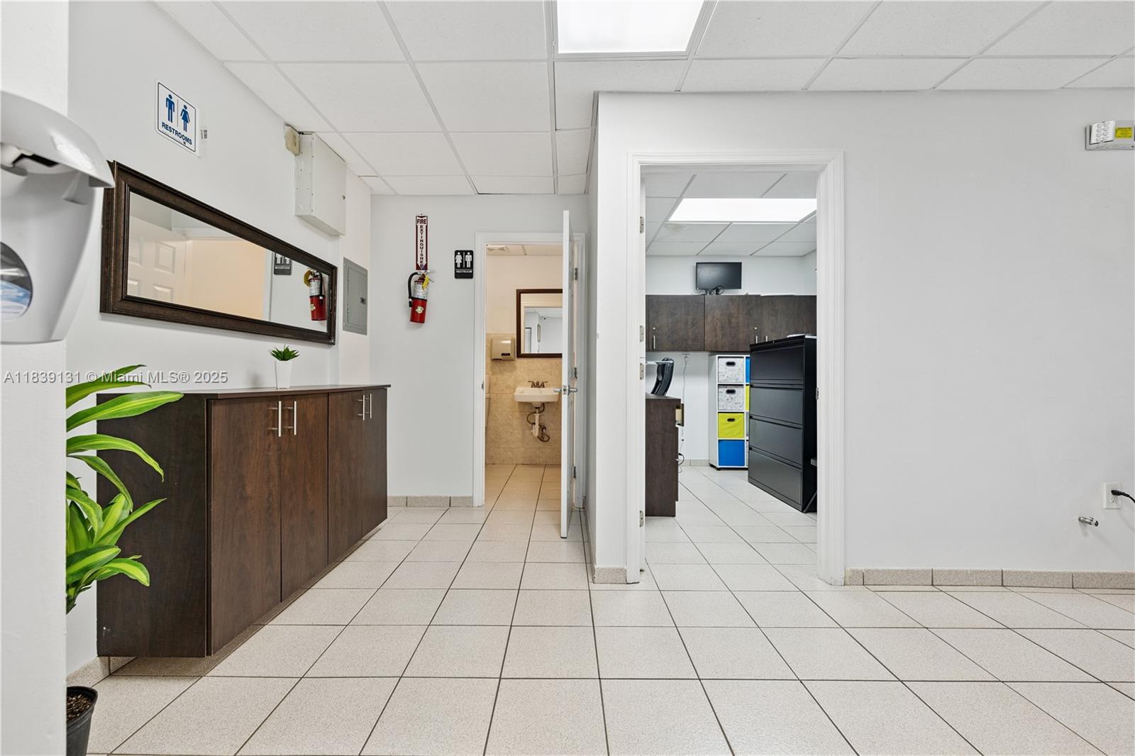 3  /   sq. ft. $ 2025-07-12 0 Photo