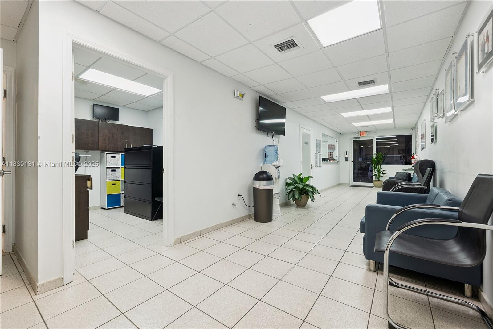 3  /   sq. ft. $ 2025-07-12 0 Photo