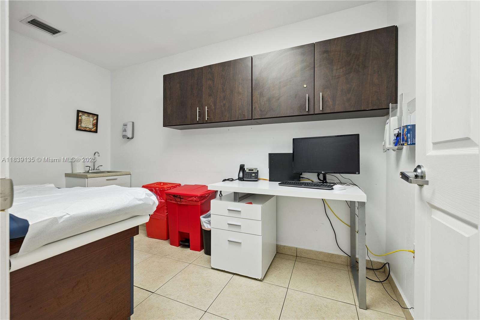 Ver detalles 4 / sq. ft. $ 2025-07-12 0 foto