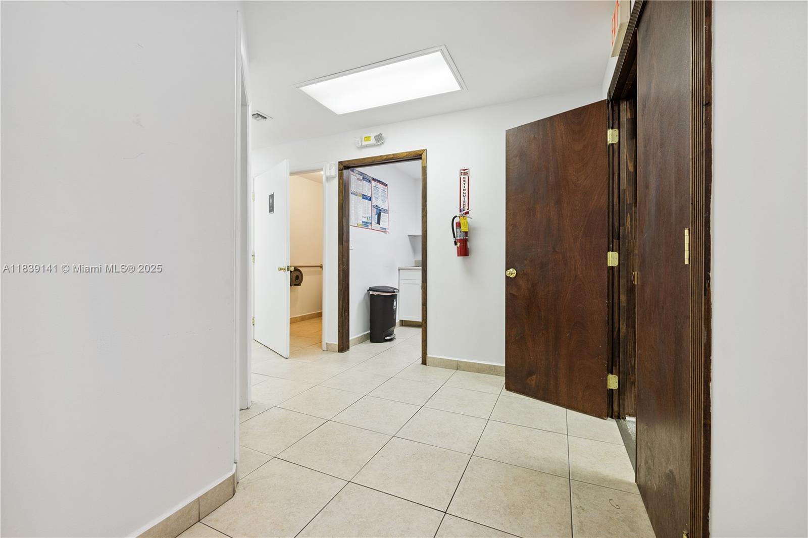 See details 9 / sq. ft. $ 2025-07-12 0 Photo