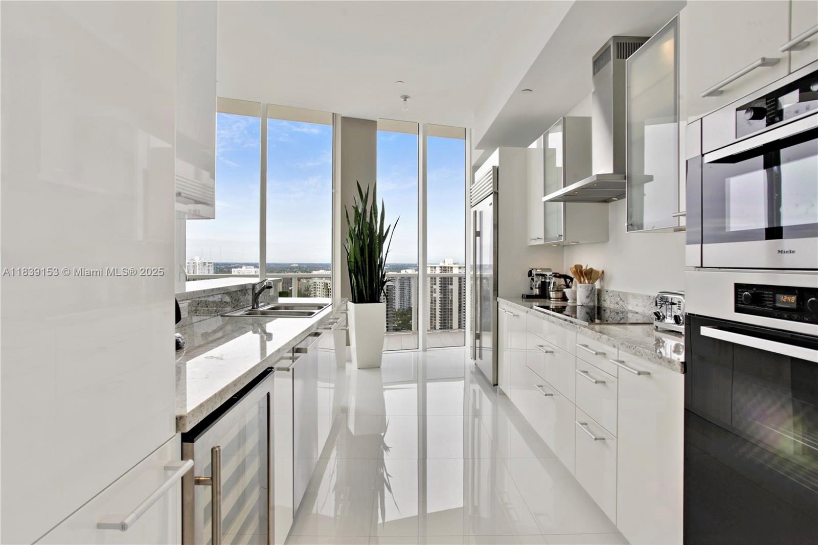 See details 2303 3 / 3 2235 sq. ft. $ 2025-07-12 0 Photo