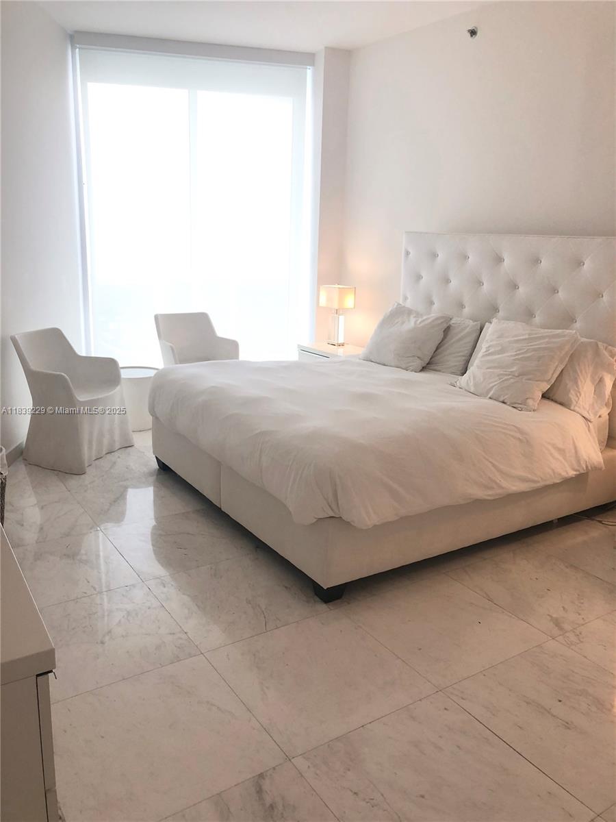 See details 805 2 / 2 1463 sq. ft. $ 2025-07-12 0 Photo