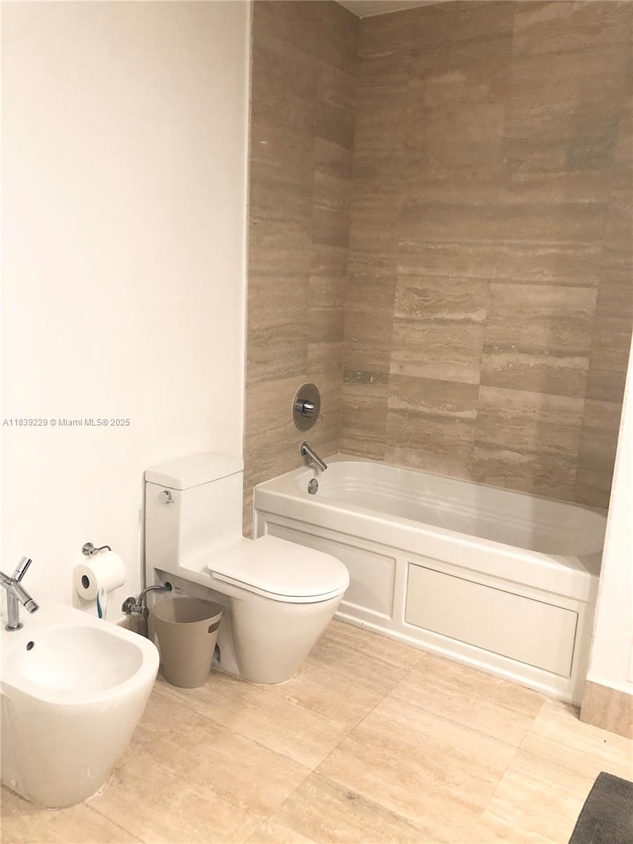 See details 805 2 / 2 1463 sq. ft. $ 2025-07-12 0 Photo
