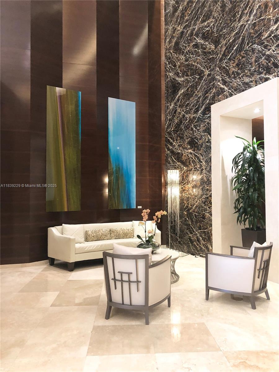See details 805 2 / 2 1463 sq. ft. $ 2025-07-12 0 Photo