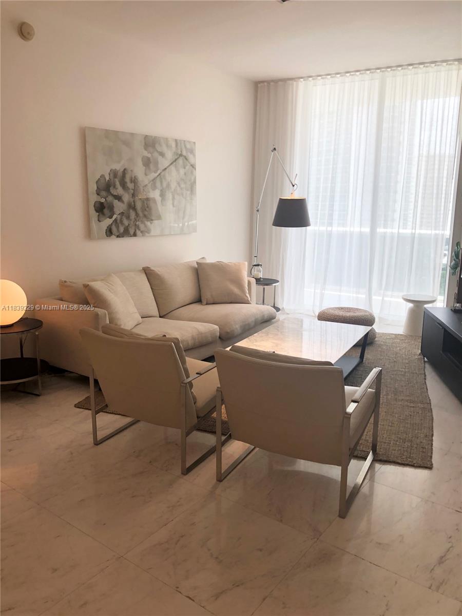 See details 805 2 / 2 1463 sq. ft. $ 2025-07-12 0 Photo