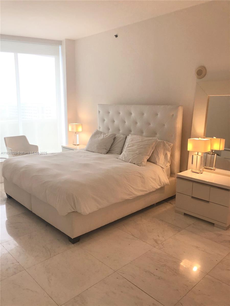 See details 805 2 / 2 1463 sq. ft. $ 2025-07-12 0 Photo