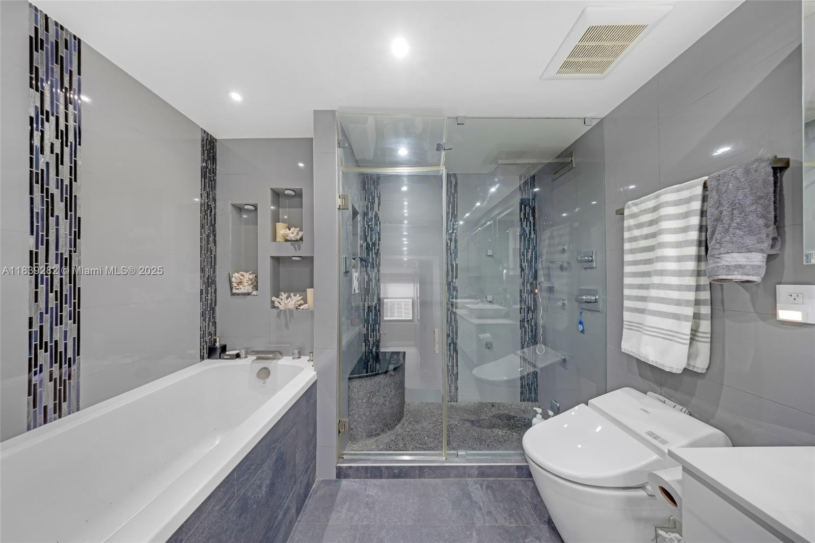 Photo of 9801 Collins Ave  #16U, Bal Harbour, Florida, 33154 - 