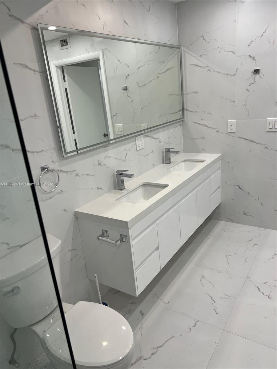 Photo of 9801 Collins Ave  #15X, Bal Harbour, Florida, 33154 - 