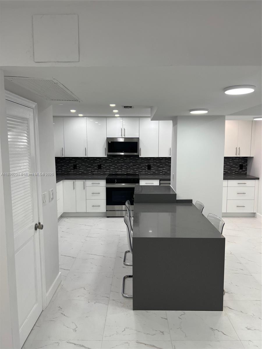 Photo of 9801 Collins Ave  #15X, Bal Harbour, Florida, 33154 - 