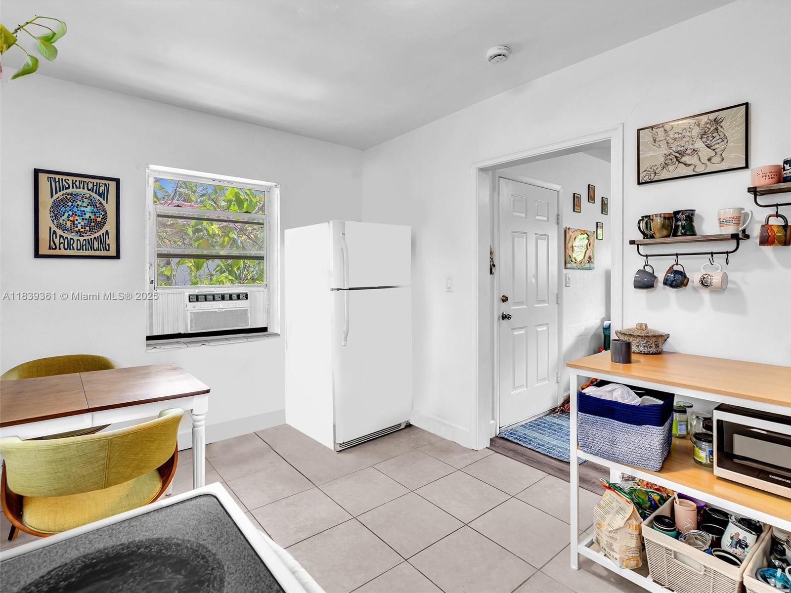 Ver detalles / 1492 sq. ft. $ 2025-07-12 0 foto