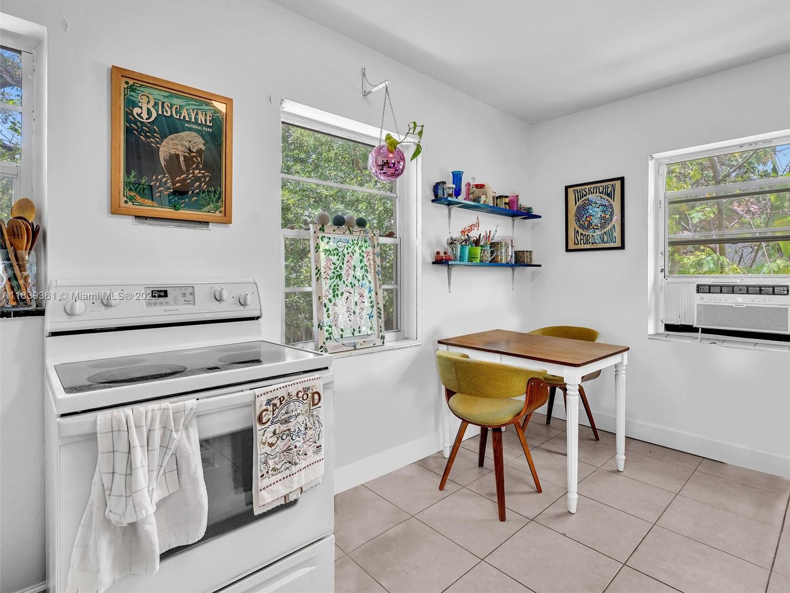 Ver detalles / 1492 sq. ft. $ 2025-07-12 0 foto