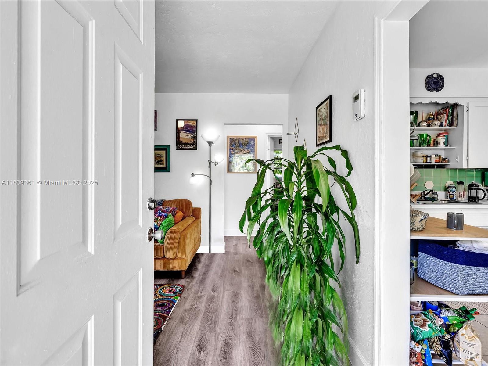 Ver detalles / 1492 sq. ft. $ 2025-07-12 0 foto