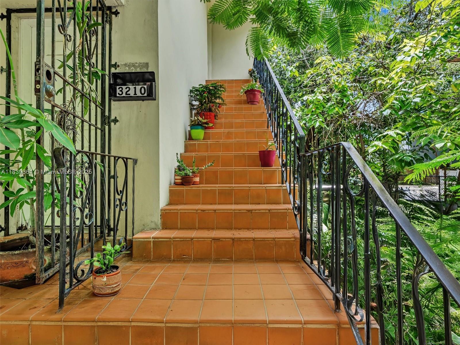 Ver detalles / 1492 sq. ft. $ 2025-07-12 0 foto