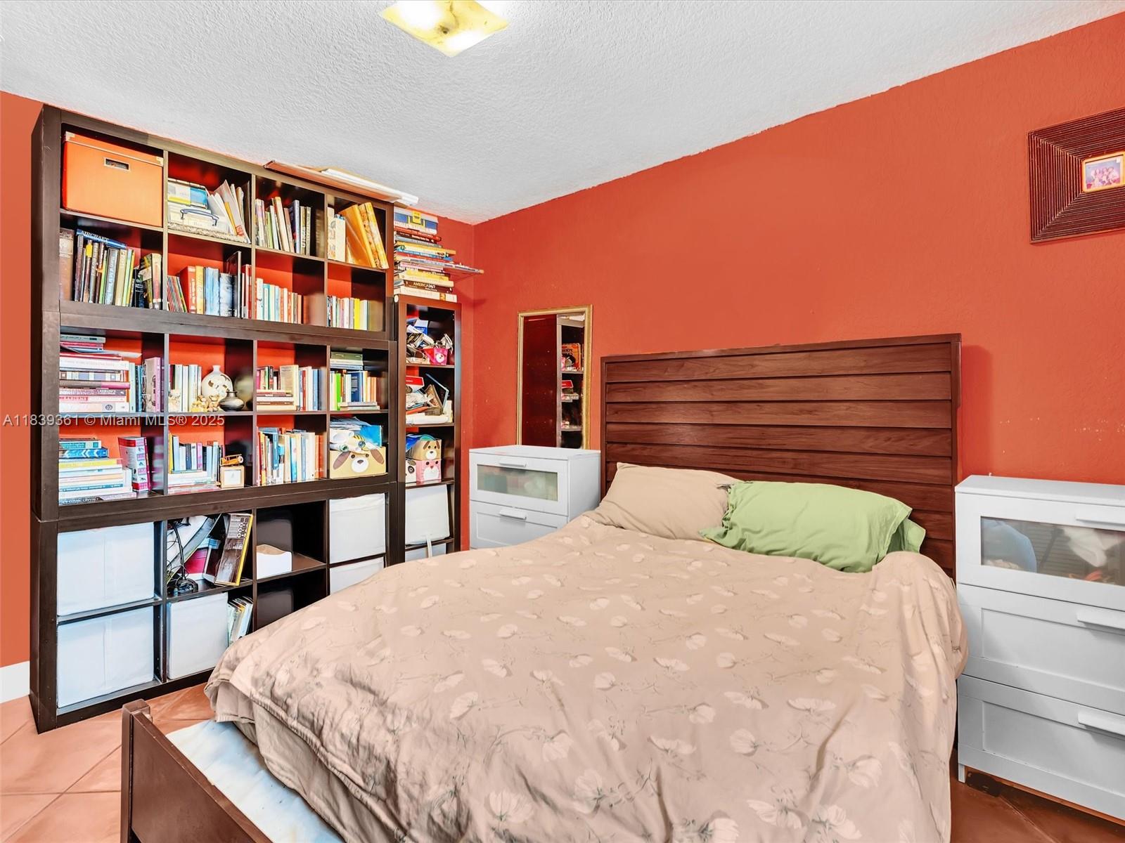 Ver detalles / 1492 sq. ft. $ 2025-07-12 0 foto