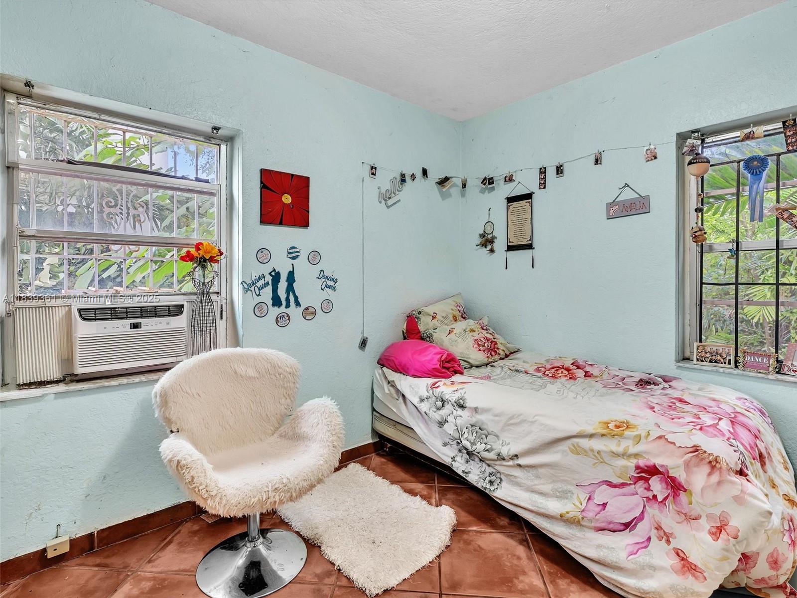 Ver detalles / 1492 sq. ft. $ 2025-07-12 0 foto