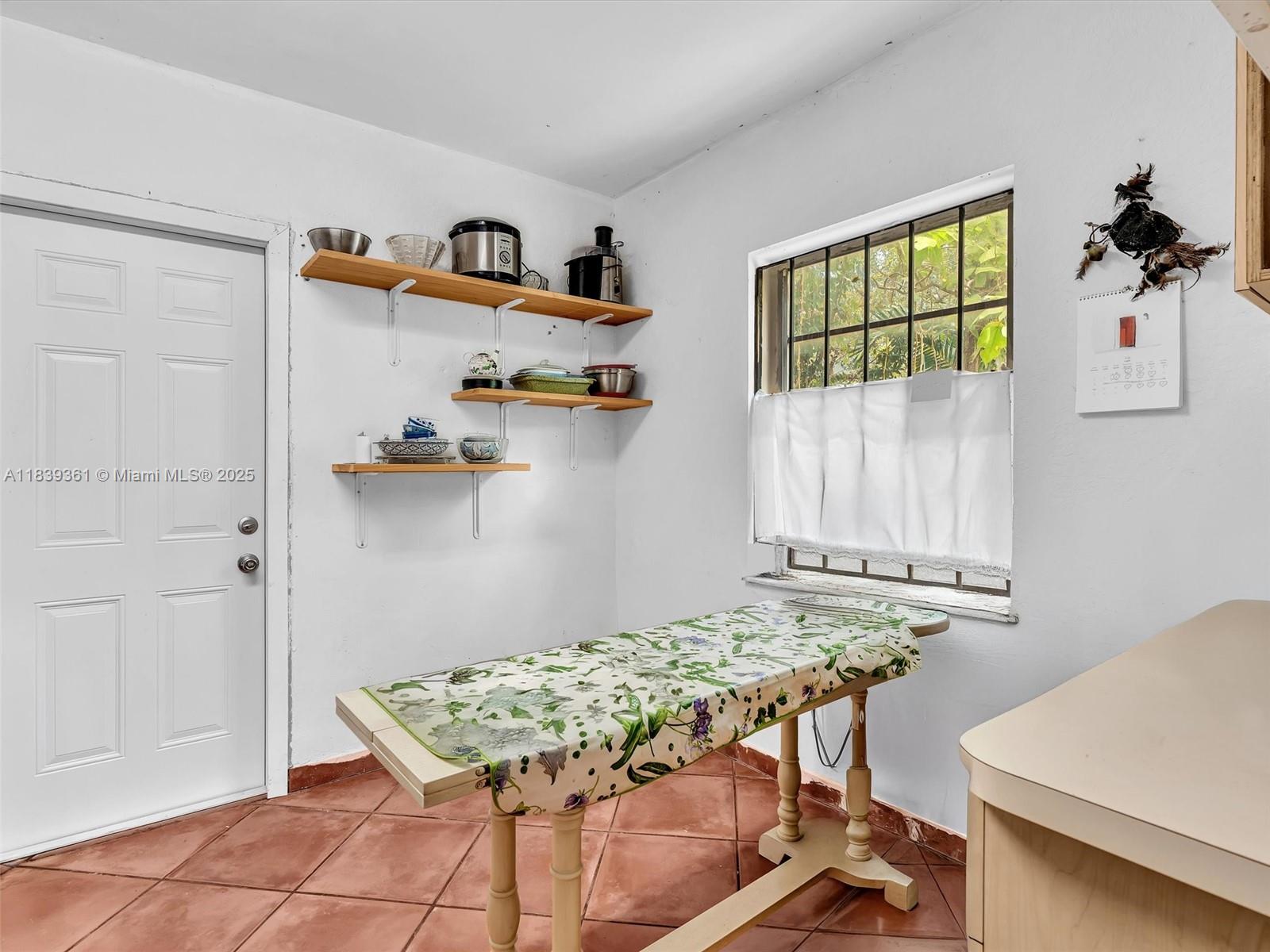 Ver detalles / 1492 sq. ft. $ 2025-07-12 0 foto