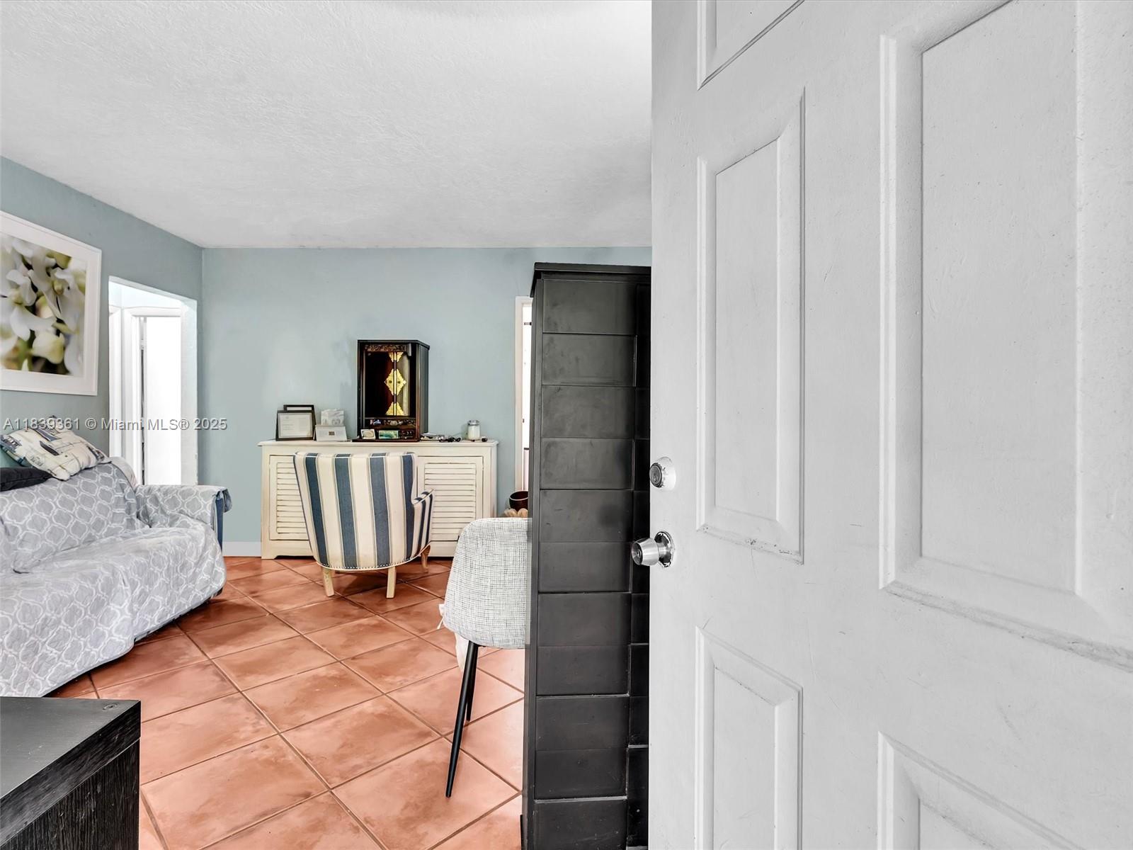 Ver detalles / 1492 sq. ft. $ 2025-07-12 0 foto