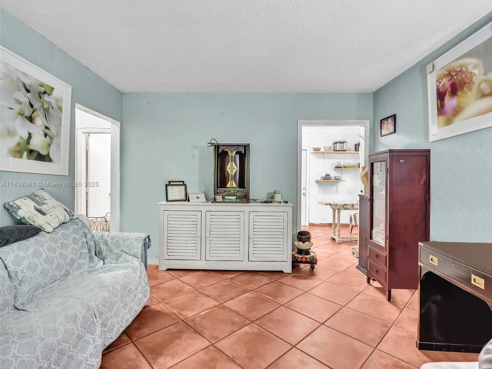 Ver detalles / 1492 sq. ft. $ 2025-07-12 0 foto