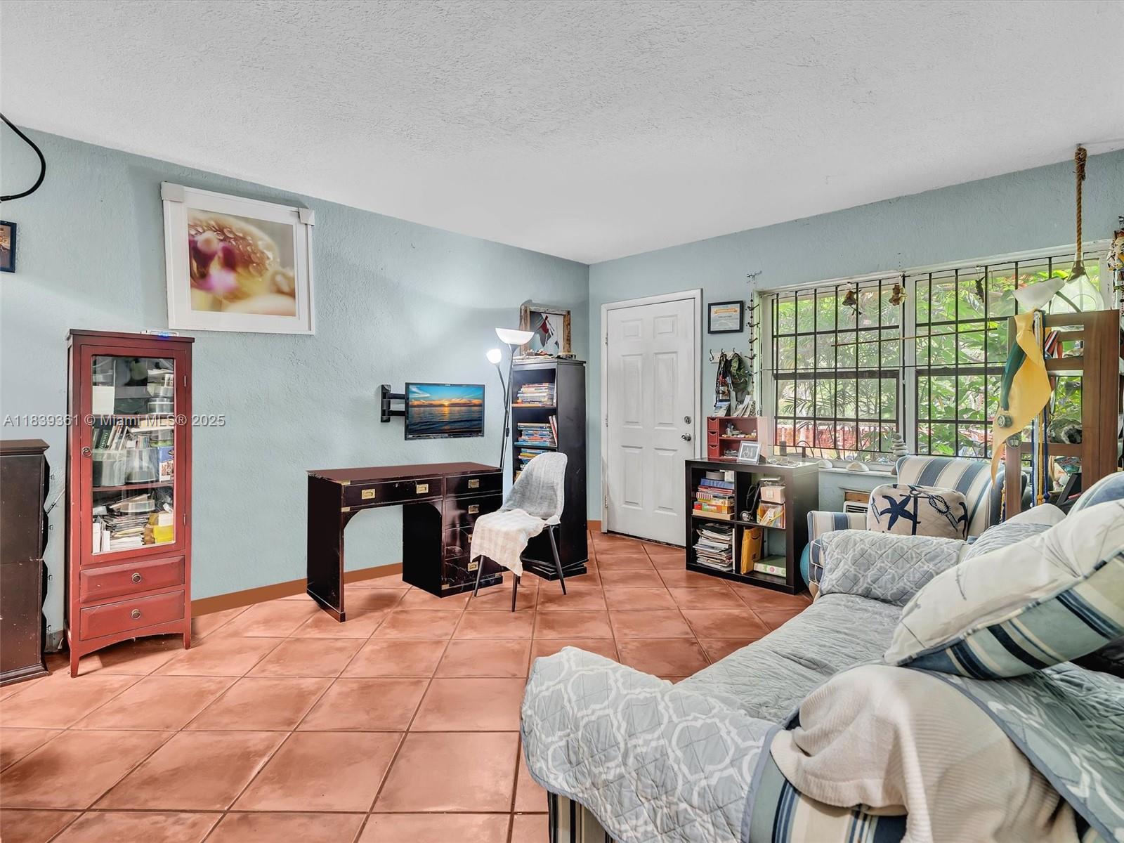 Ver detalles / 1492 sq. ft. $ 2025-07-12 0 foto