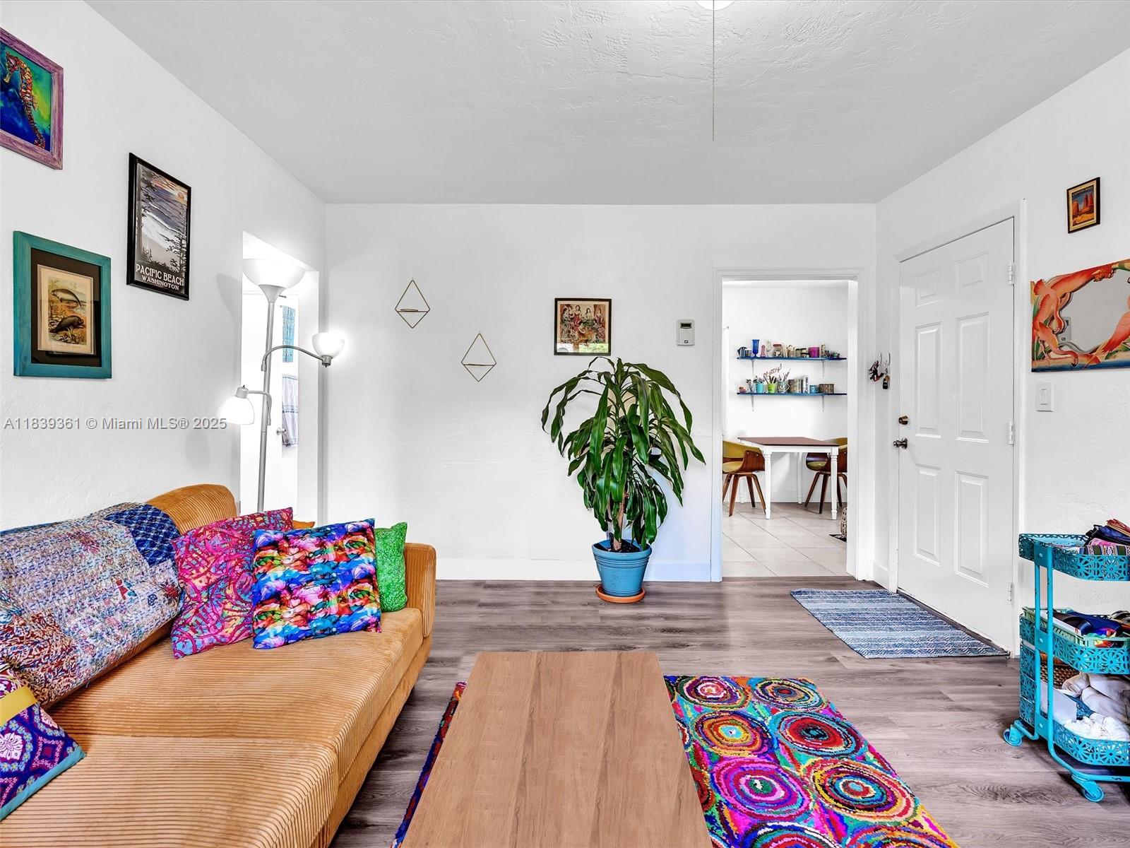 Ver detalles / 1492 sq. ft. $ 2025-07-12 0 foto