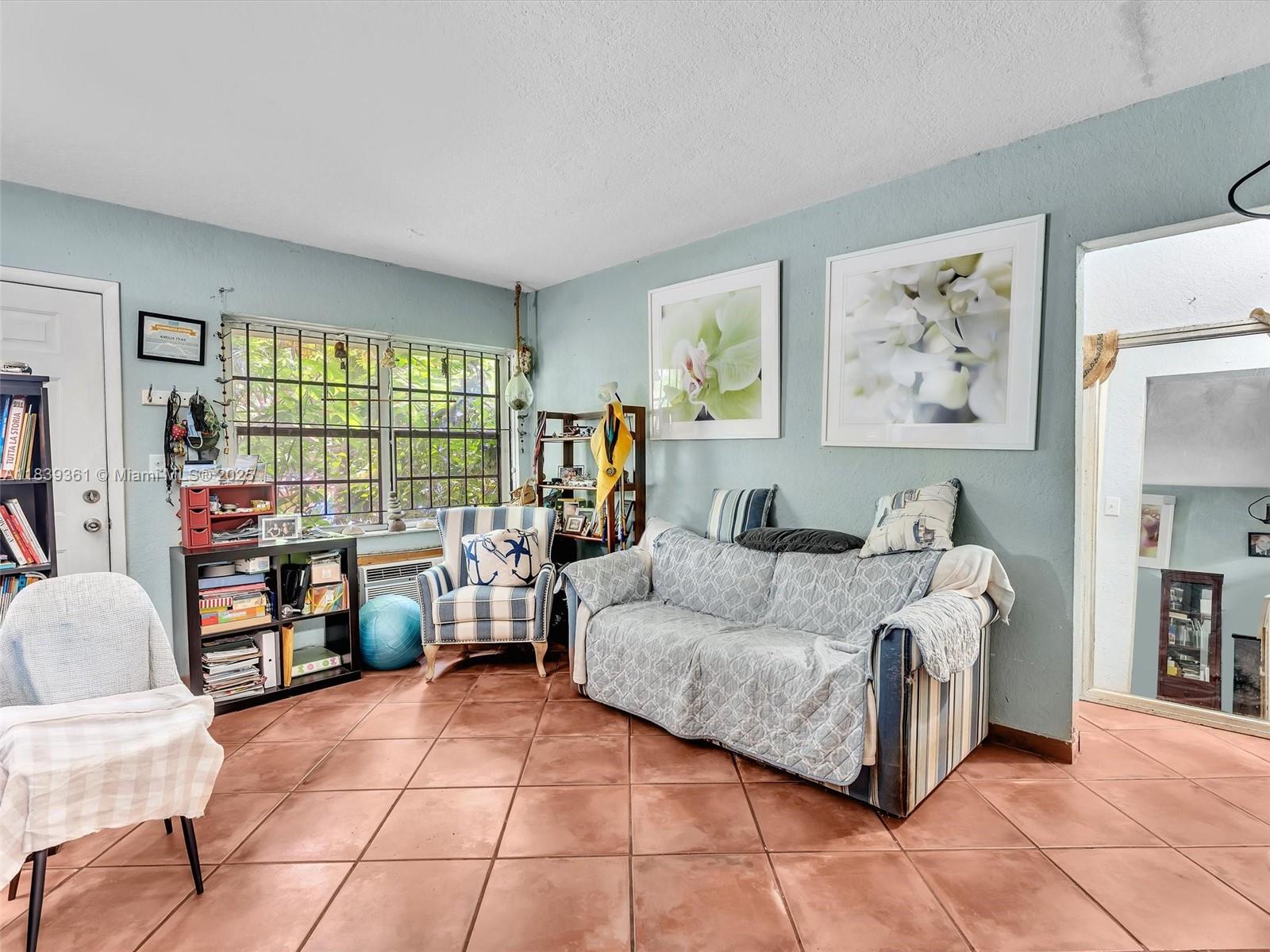 Ver detalles / 1492 sq. ft. $ 2025-07-12 0 foto
