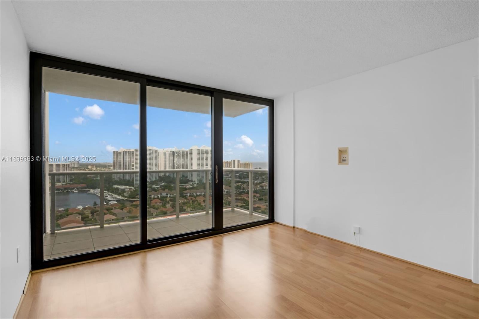 Photo of 3675 Country Club Dr  #2302, Aventura, Florida, 33180 - 