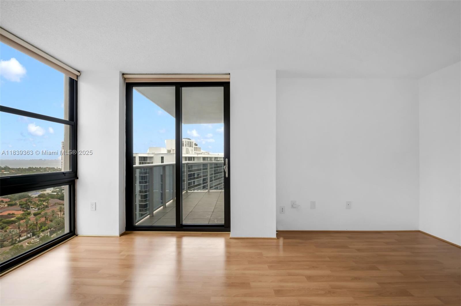 Photo of 3675 Country Club Dr  #2302, Aventura, Florida, 33180 - 