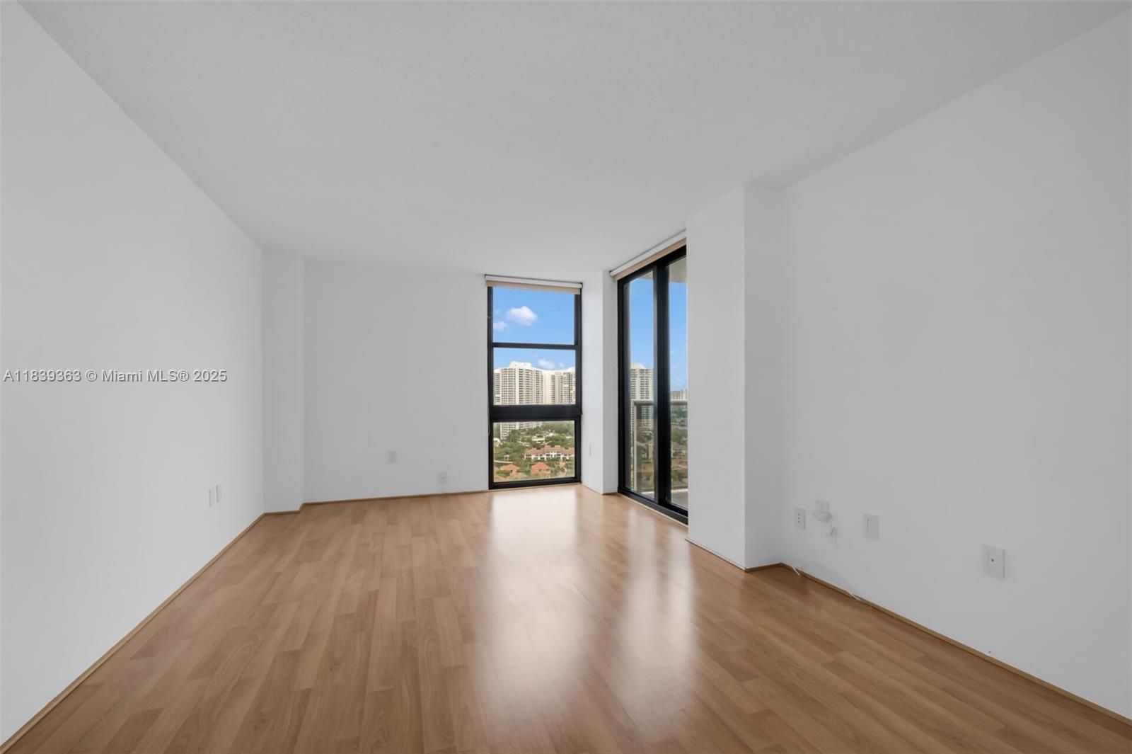 Photo of 3675 Country Club Dr  #2302, Aventura, Florida, 33180 - 