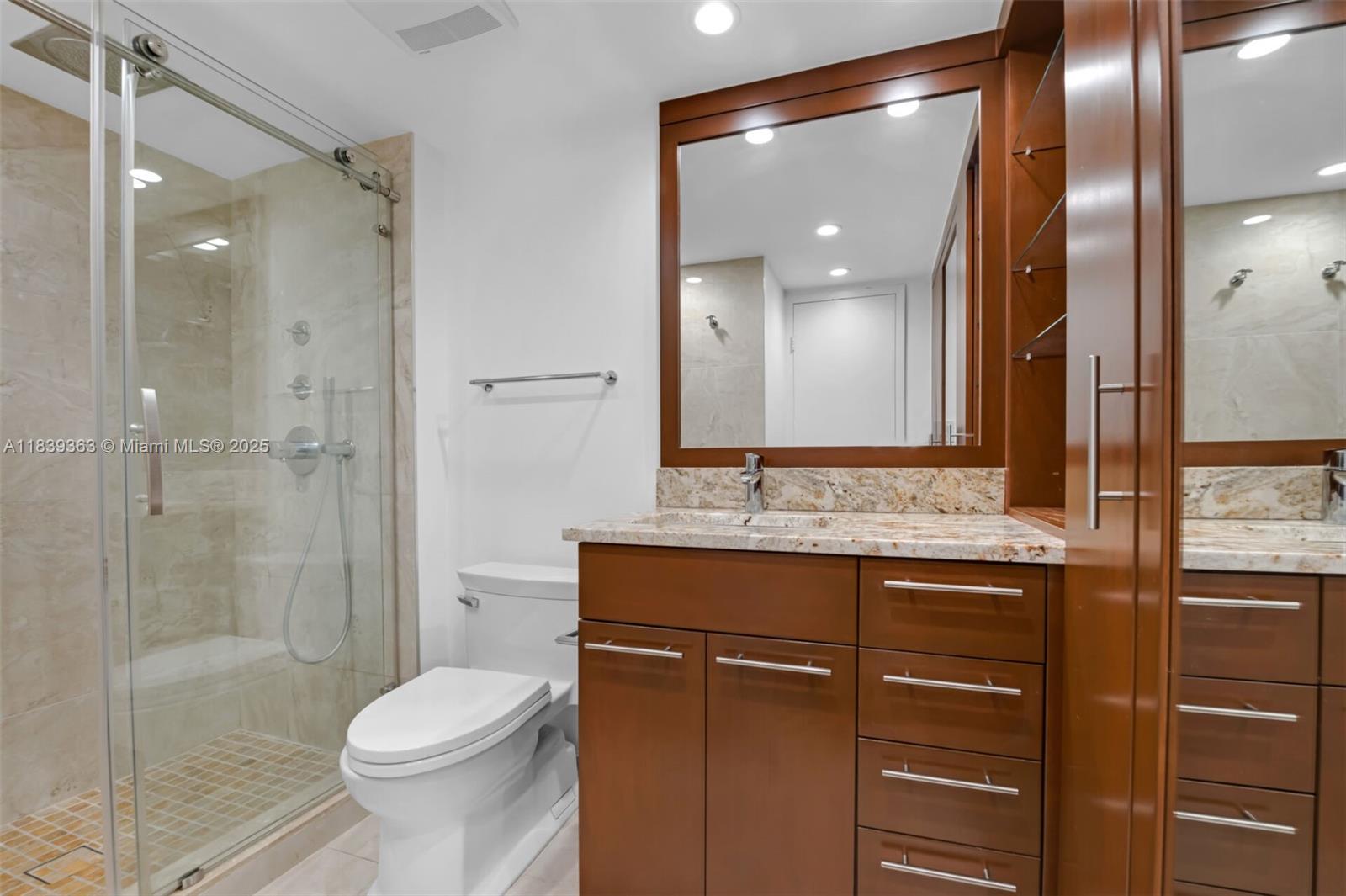 Photo of 3675 Country Club Dr  #2302, Aventura, Florida, 33180 - 
