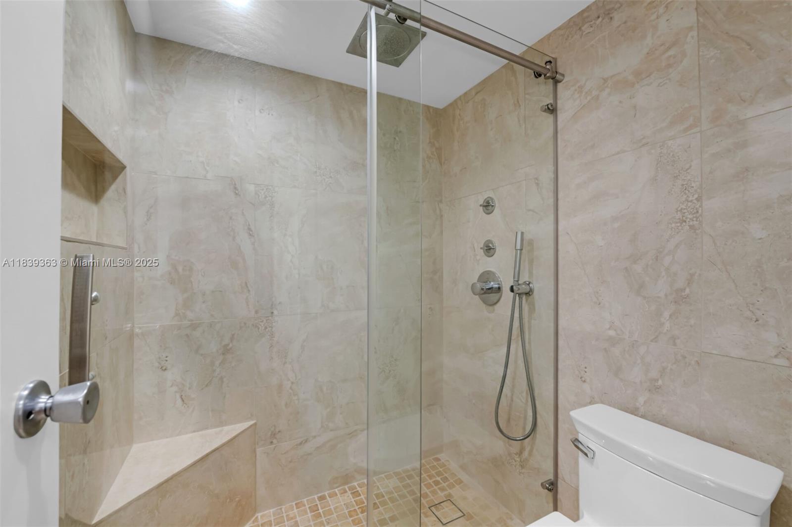 Photo of 3675 Country Club Dr  #2302, Aventura, Florida, 33180 - 
