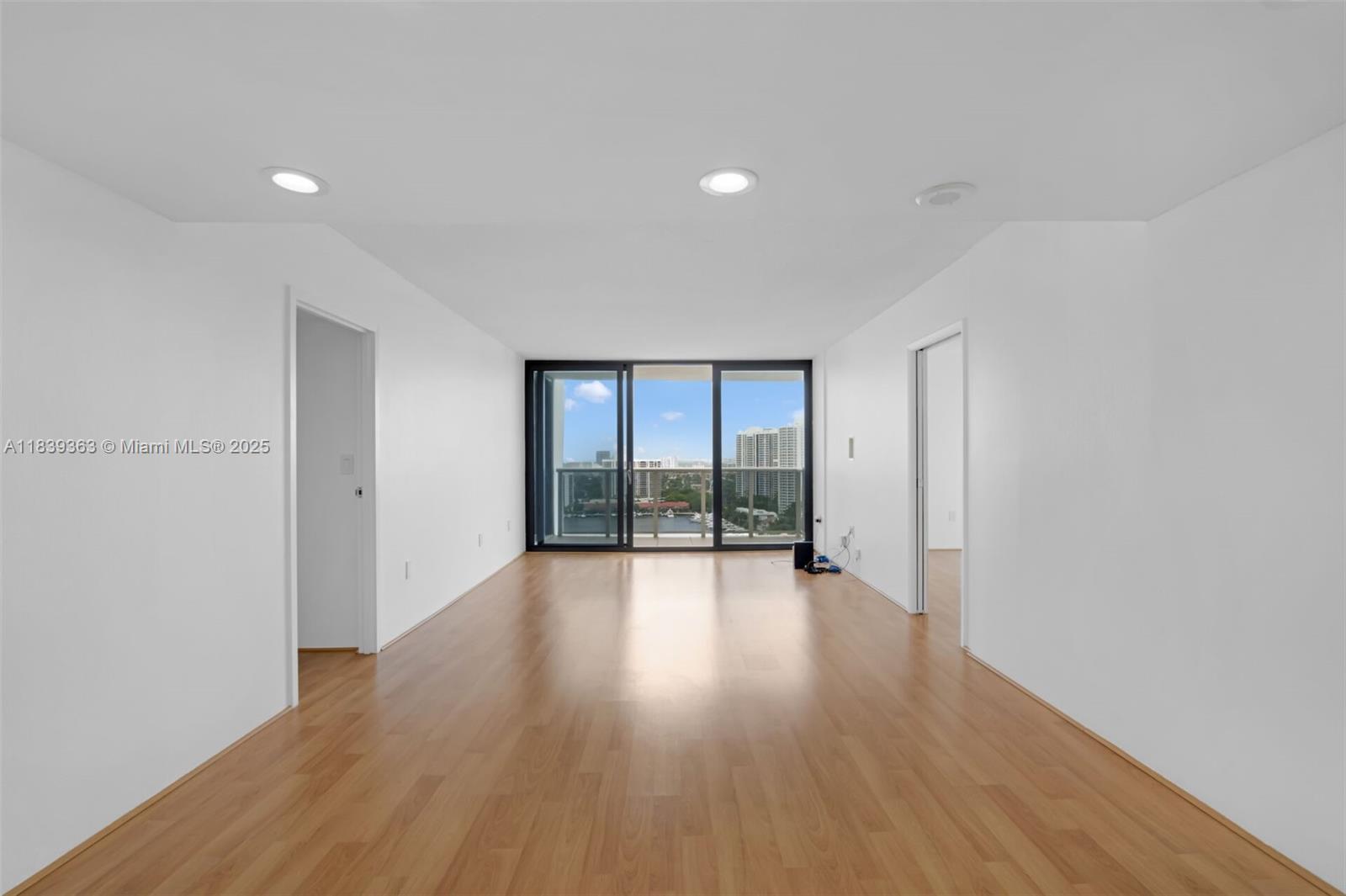 Photo of 3675 Country Club Dr #2302, Aventura, Florida, 33180 -