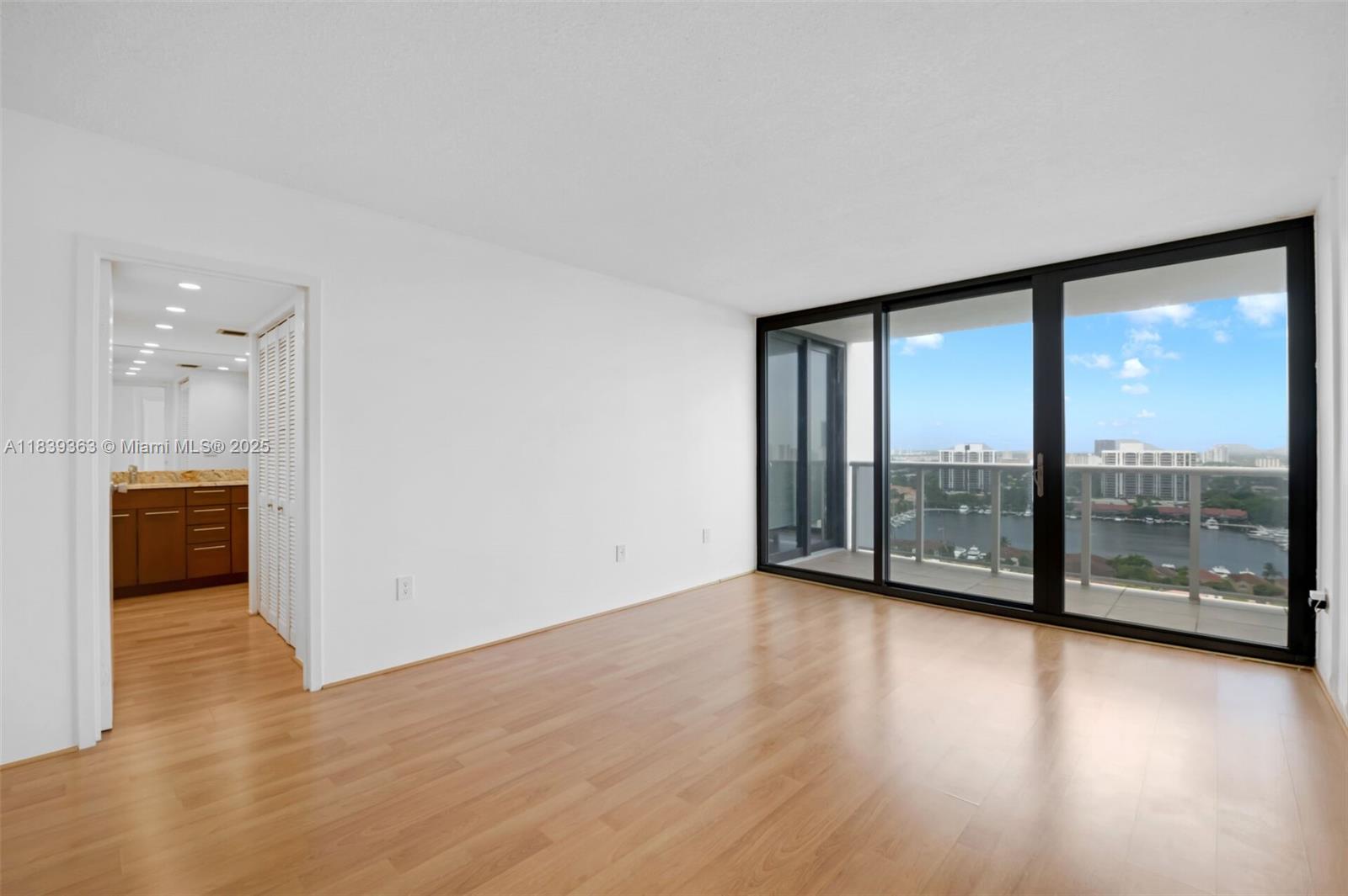 Photo of 3675 Country Club Dr  #2302, Aventura, Florida, 33180 - 