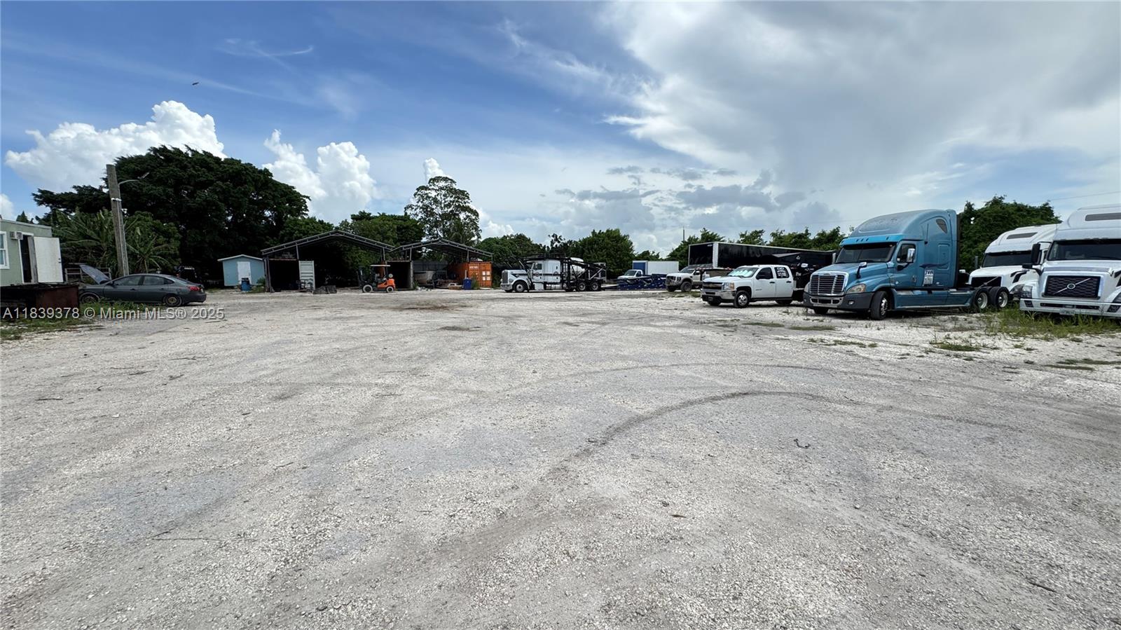 Ver detalles / sq. ft. $ 2025-07-12 0 foto