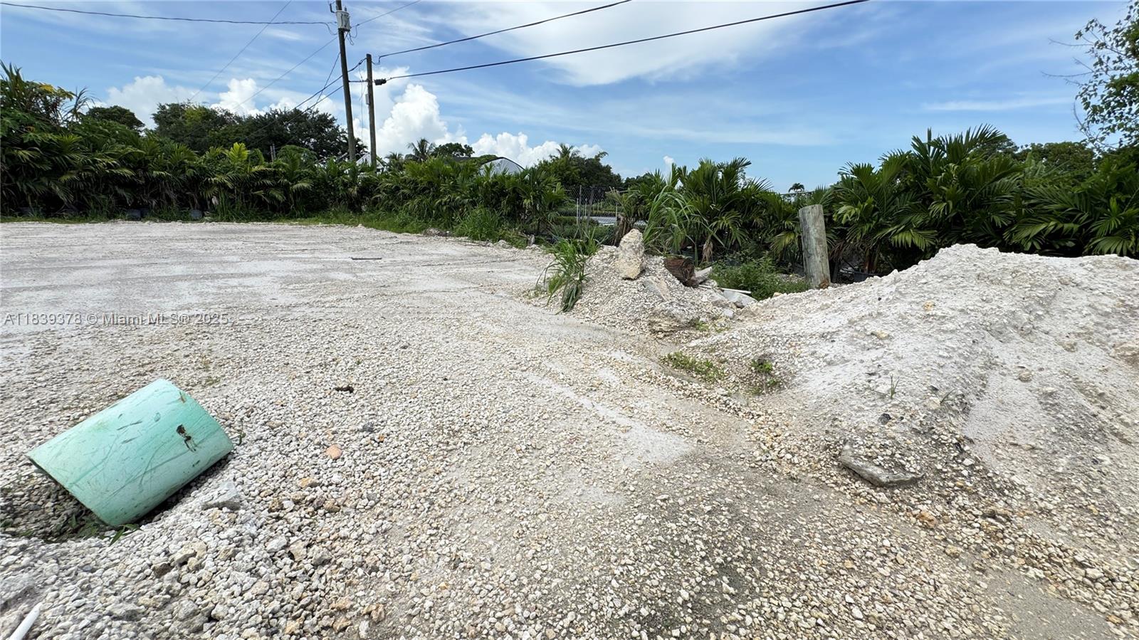Ver detalles / sq. ft. $ 2025-07-12 0 foto