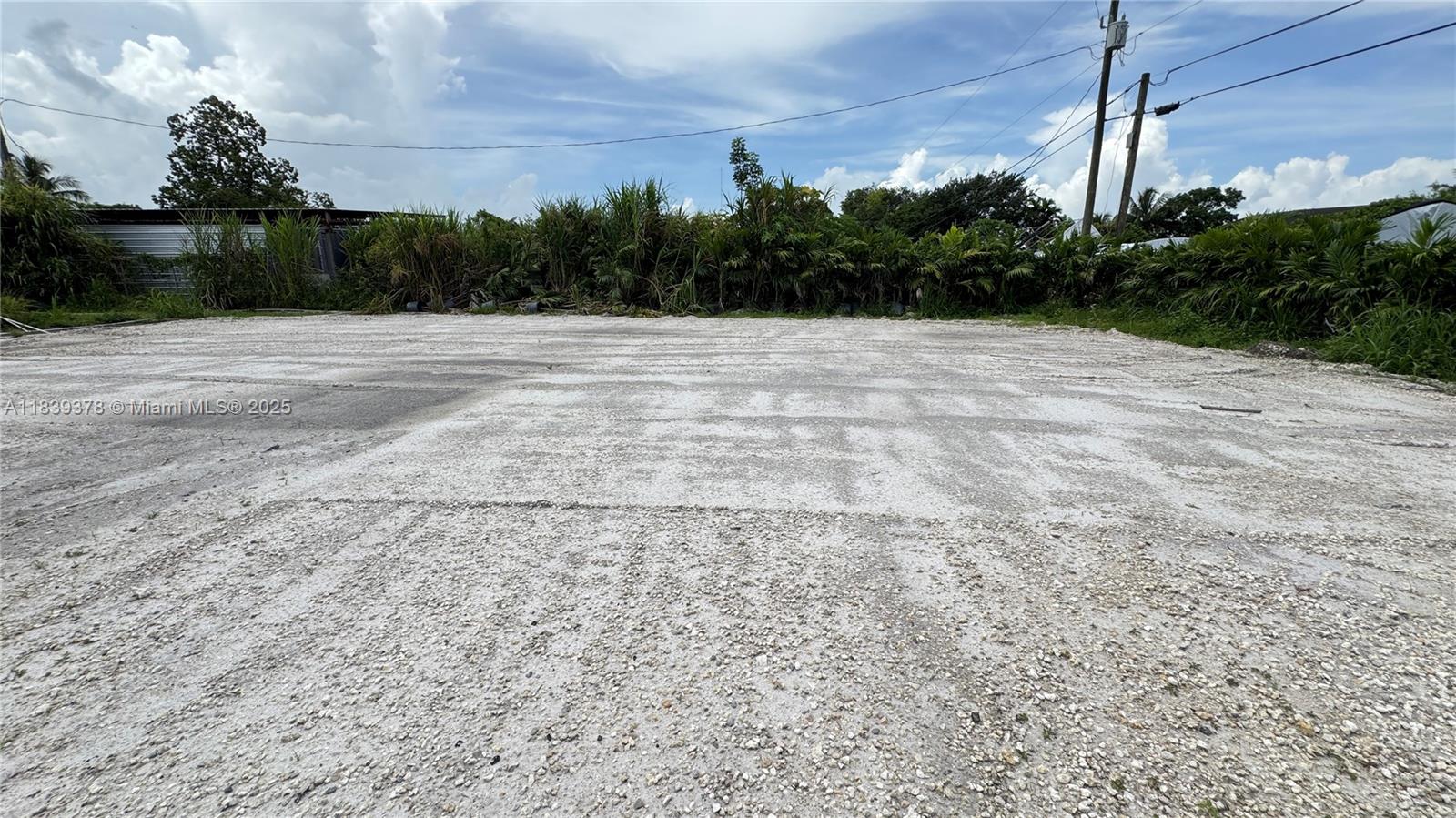 Ver detalles / sq. ft. $ 2025-07-12 0 foto