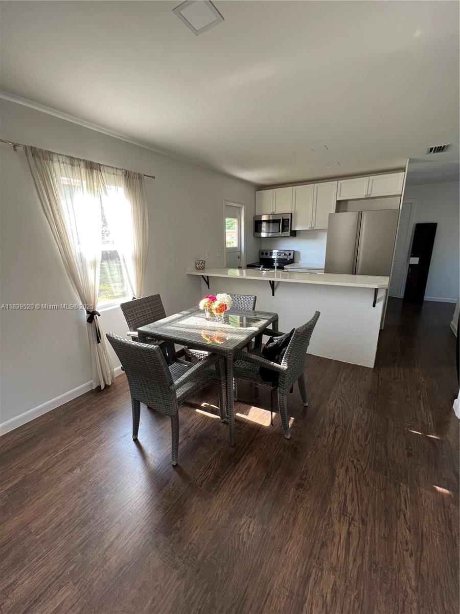 Ver detalles / sq. ft. $ 2025-07-13 0 foto