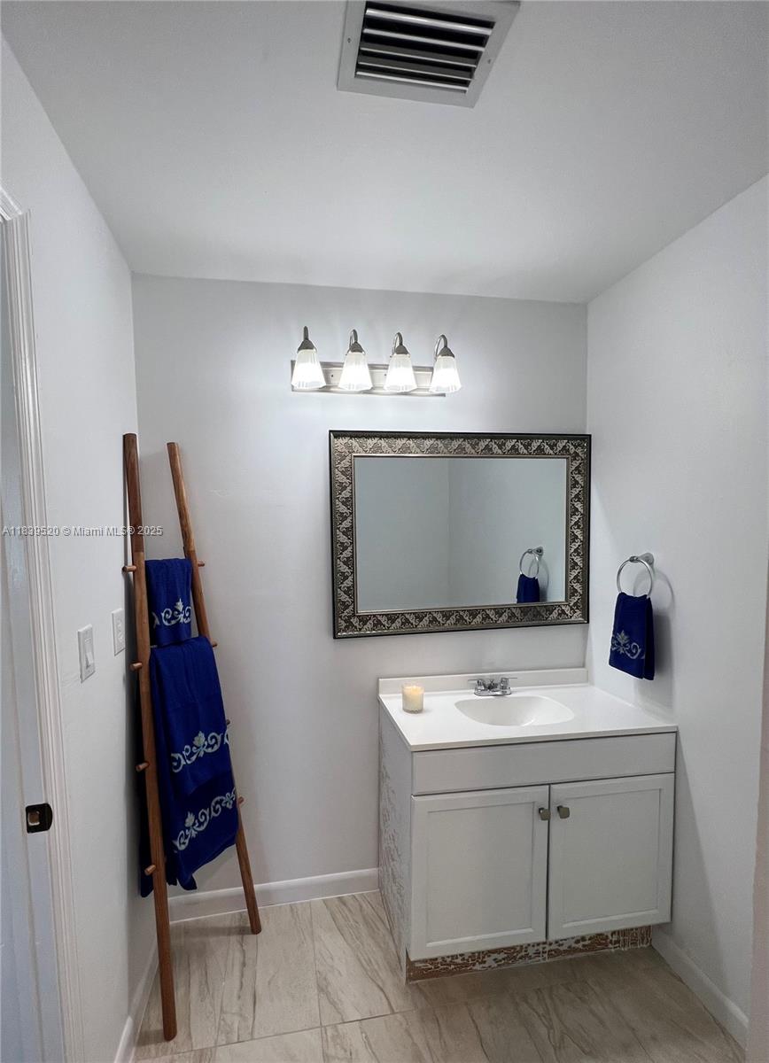 Ver detalles / sq. ft. $ 2025-07-13 0 foto