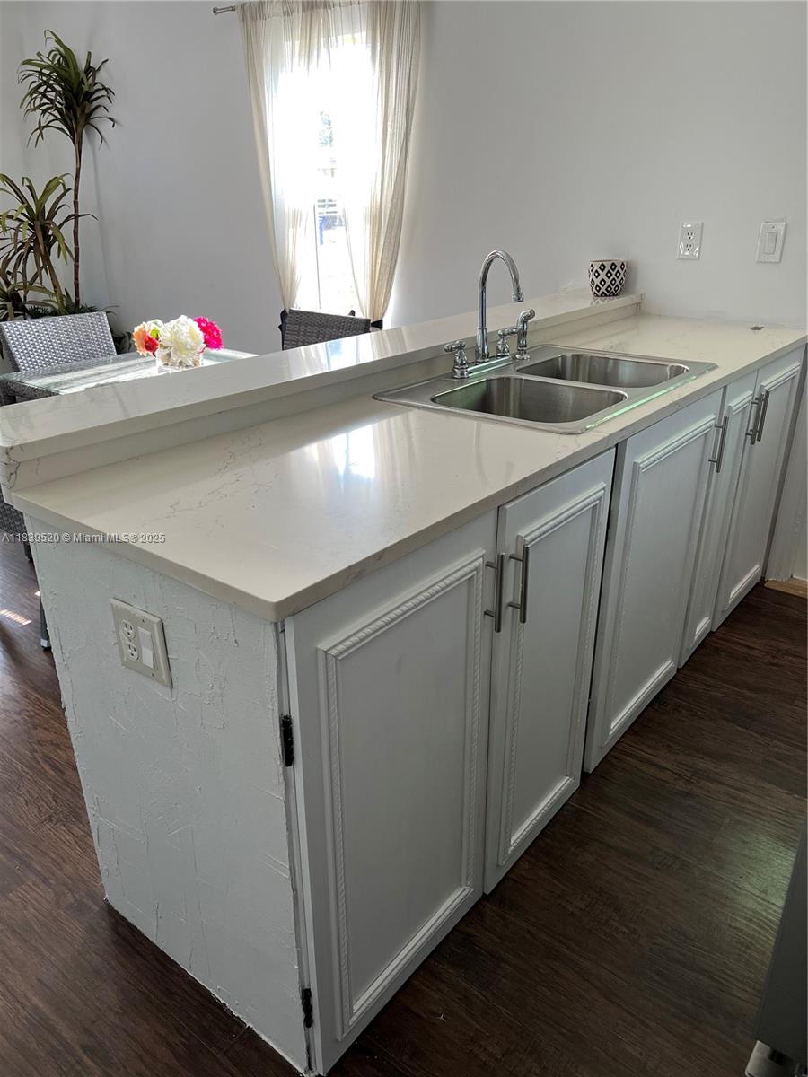 Ver detalles / sq. ft. $ 2025-07-13 0 foto