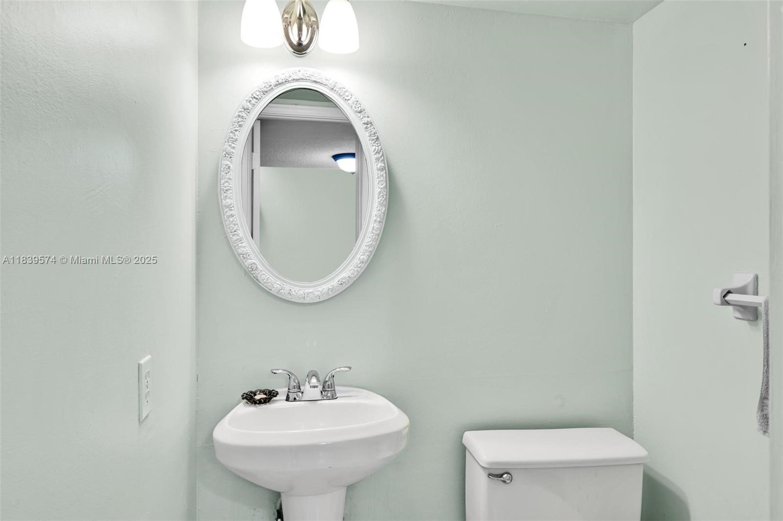 Photo of 1825 Ocean Dr  #204, Hallandale Beach, Florida, 33009 - 