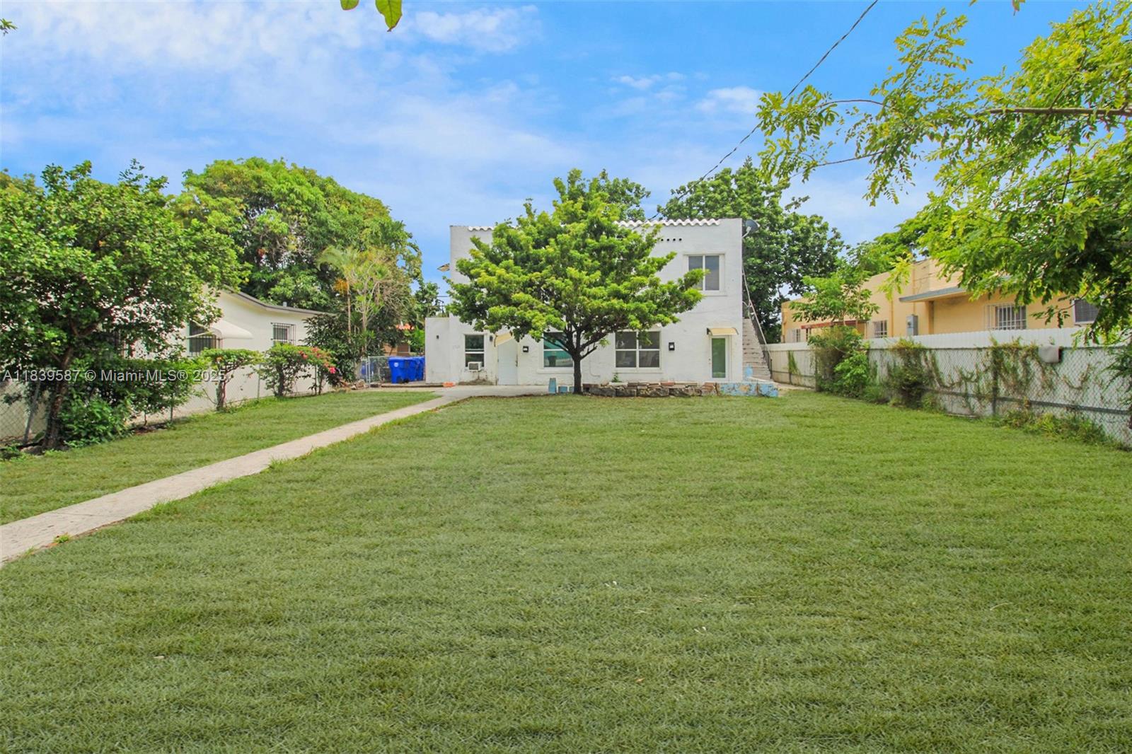 See details / 2148 sq. ft. $ 2025-07-13 0 Photo