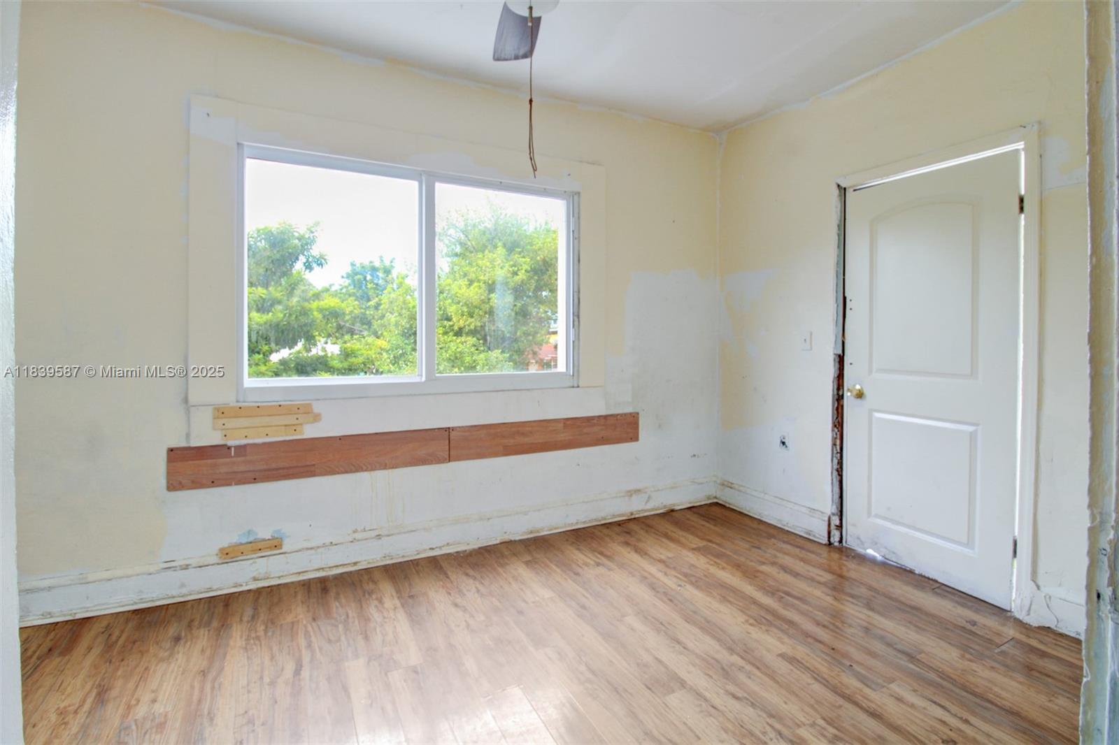See details / 2148 sq. ft. $ 2025-07-13 0 Photo