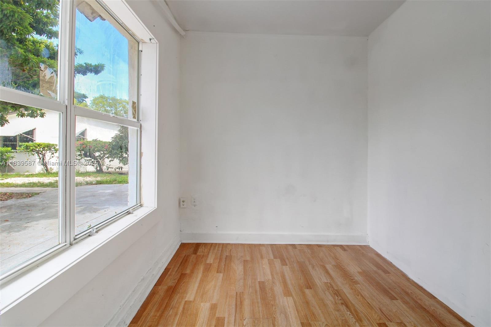 See details / 2148 sq. ft. $ 2025-07-13 0 Photo