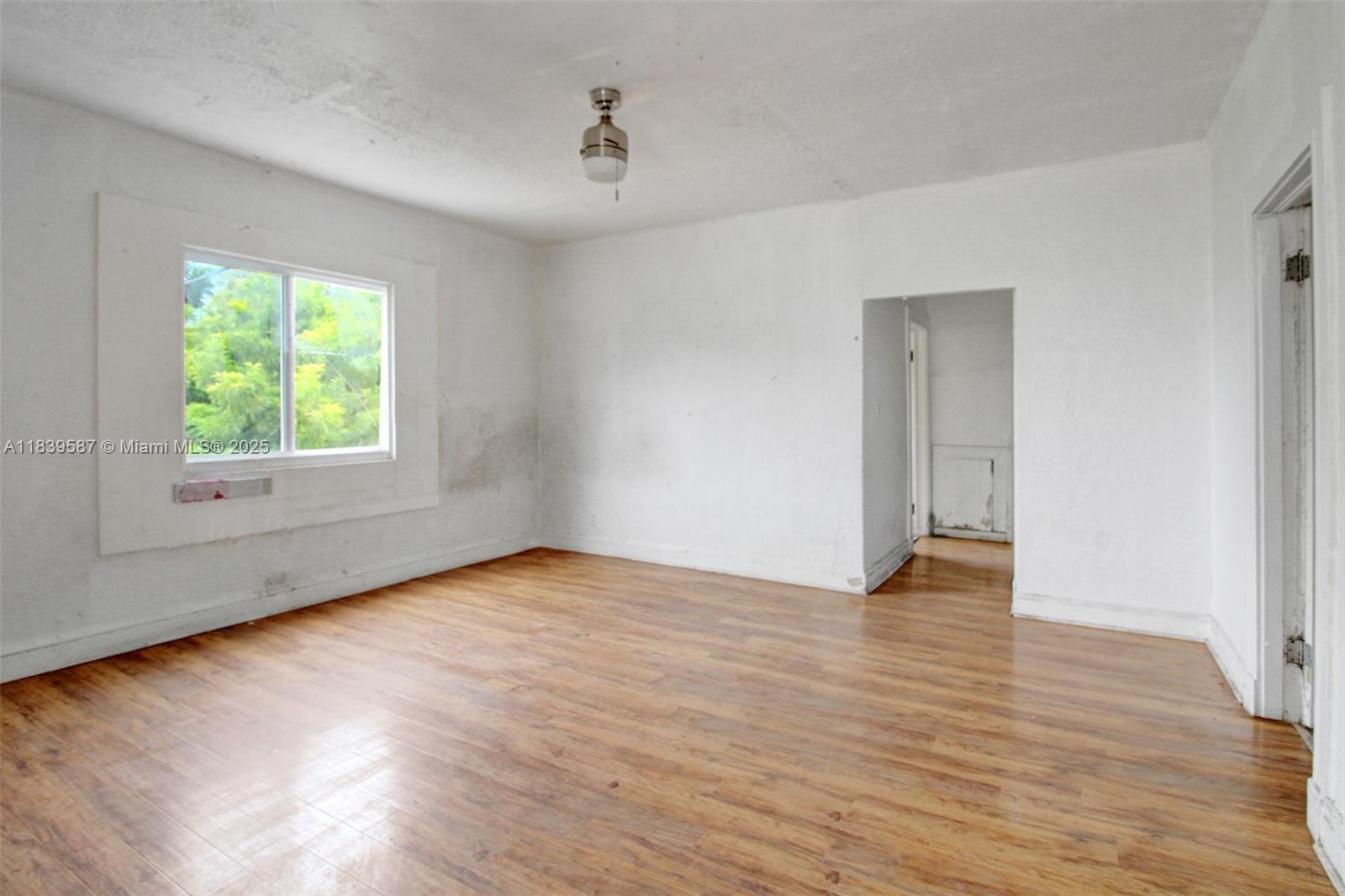 See details / 2148 sq. ft. $ 2025-07-13 0 Photo