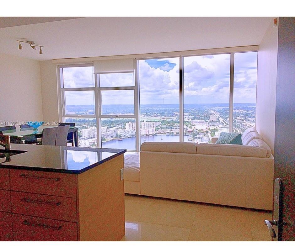See details 4407 1 / 1 871 sq. ft. $ 2025-07-14 0 Photo